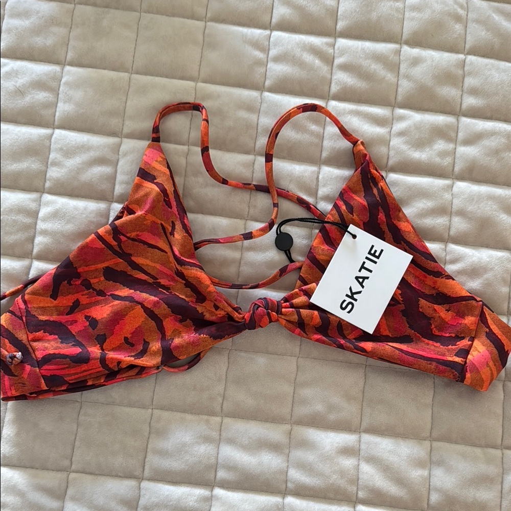 Skatie Bikini Top
